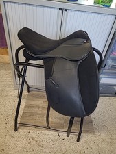 Thorowgood Griffin 17" Synthetic Dressage Saddle,Wide Fit, (Ref 404B)