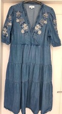 Monsoon Size 22 Dianna Denim