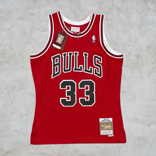 Bnwt chicago bulls mitchell - mitchell, &