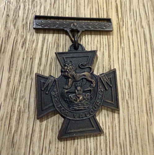 Solid bronze victoria - solid, cross