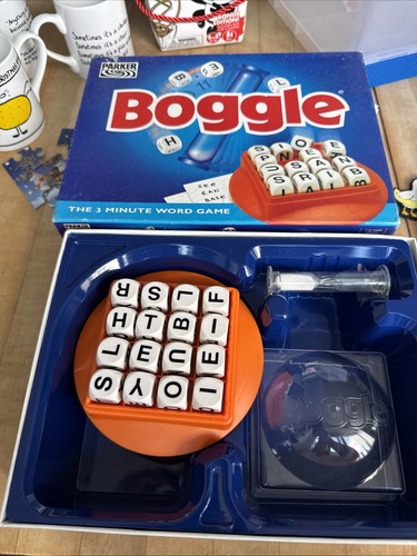 Parker boggle dice game - boggle,