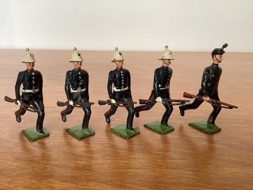 Britains vintage lead soldiers - vintage,