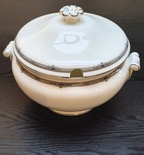 Wedgwood amherst soup tureen - wedgwood-amherst,
