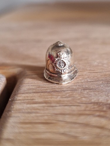 9ct gold policemans - gold, helmet