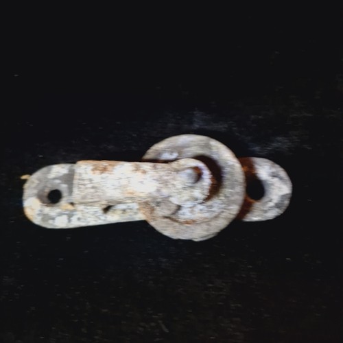 Vintage metal pulley wheel - metal,