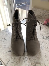 H&M LADIES UK SIZE 5 MINK COLOUR LACE UP WEDGE HEEL SHOES