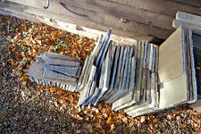 RAJGREEN-RIVEN-MIXED PATIO PAVING SLABS