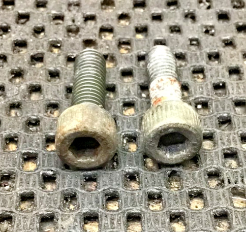 Yamaha tdm850 1995 carb inlet - tdm850,