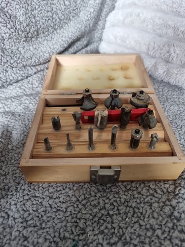 Challenge router bit set - router,