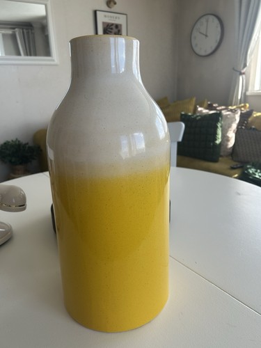 Vase yellow and - yellow, cream