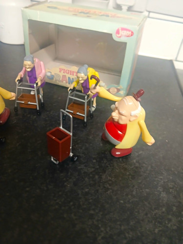 Jam fighting grandads - jam,