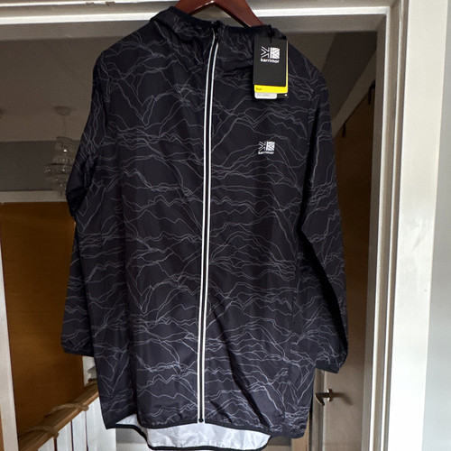 Nwt karrimor run - karrimor, hooded
