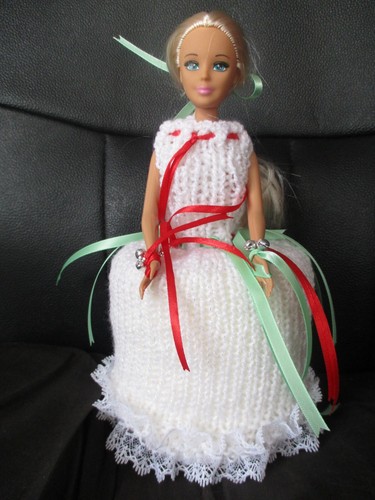 Hand knitted morris - knitted, dancer