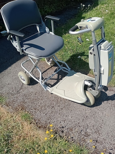 Folding mobility scooter used - scooter,