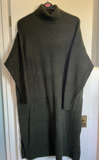 PRIMARK DARK OLIVE GREEN