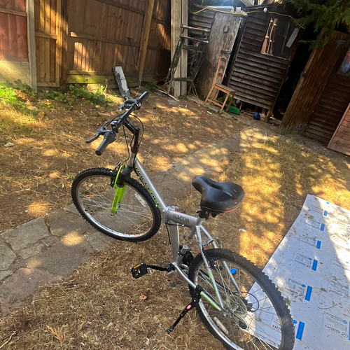 Beacon mountain bike 26in 15in - beacon,