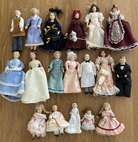 Dolls house figures - house, ladies