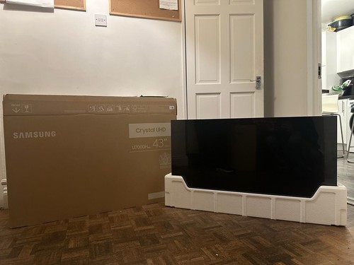 Samsung crystal uhd u7000h - crystal,