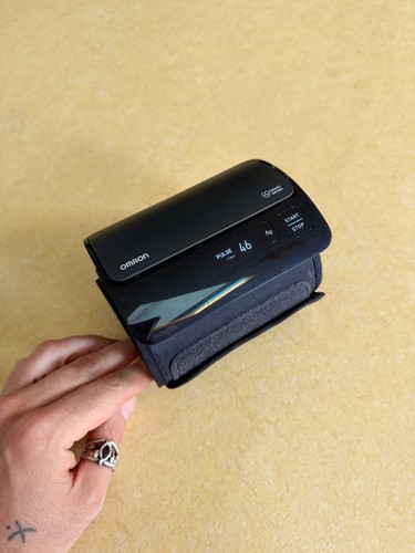 Omron evolv wireless upper - omron,