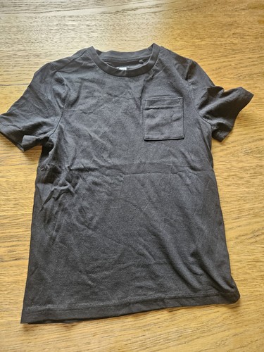 Boys black tshirt age - black,