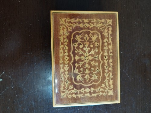 Vintage walnut reuge swiss - vintage,