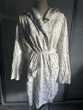 White Winnie The Pooh Dressing