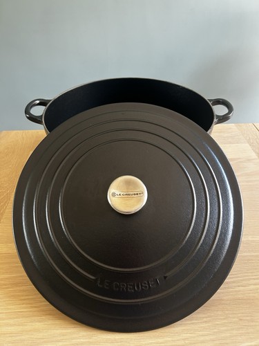 Creuset cast iron large - creuset,