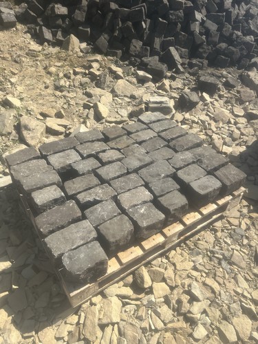 Reclaimed basalt cobble - basalt,