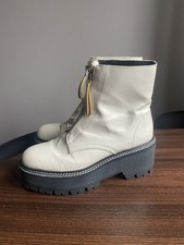 H&M Cream Women’s Zip Up