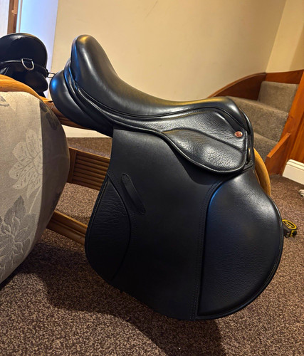 Black leather event saddle - leather,