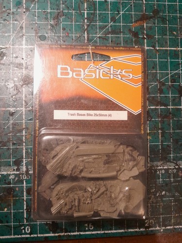 Basicks trash style - style, bases
