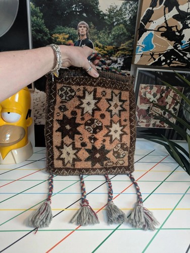 Vintage handmade qashgai