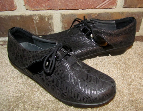 Wolky leather black - leather, tie