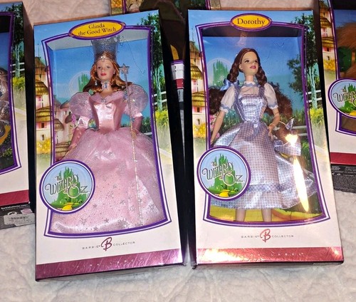 Barbie collector pink label - barbie,