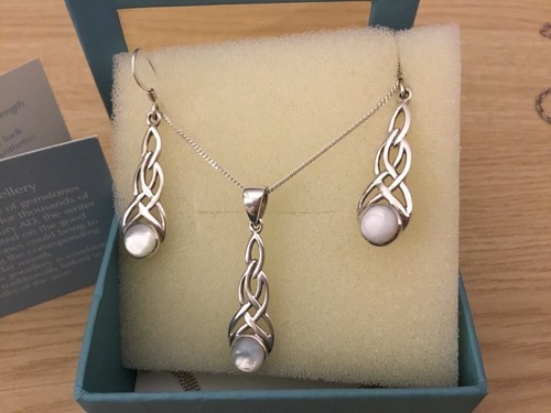 Past times vintage - past, silver