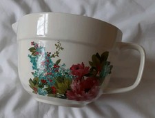 Rosie's Pantry Large Ceramic Multi Purpose Bowl With Handle And Lip.