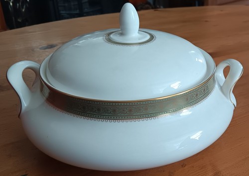 Royal doulton bone china - china,
