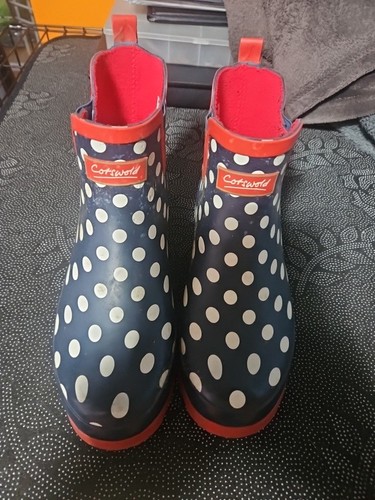 Ladies size cotsworld - cotsworld, low