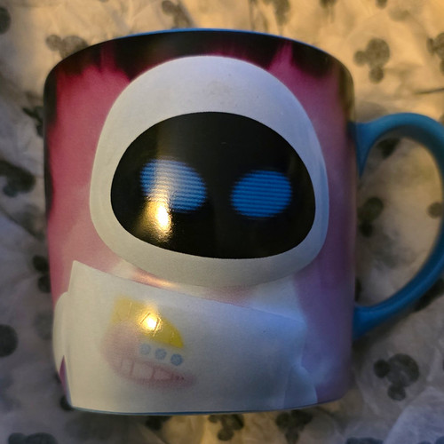 Disney store wall mug - store, wall-e