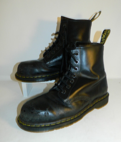 Distressed martens - dr,