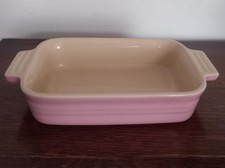 Le Creuset rectangular baking dish. Pink. Small