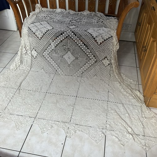 Large tatting lace crochet - large,