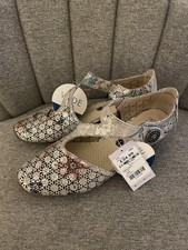 Pavers Silver Grey Floral