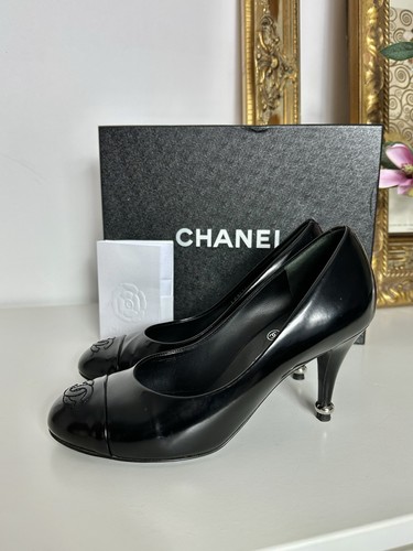 Chanel black leather cap - chanel, cc