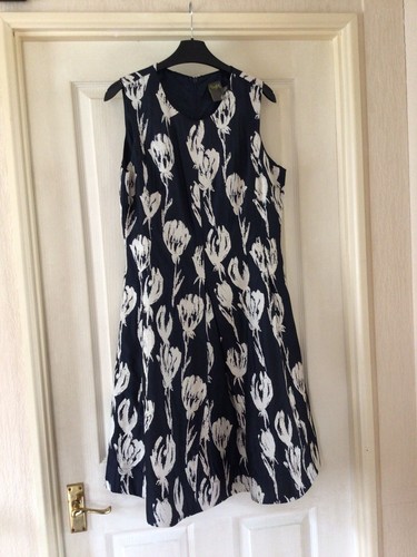Navy white textured fully - textured,