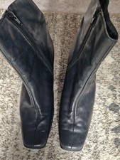 MARKS AND SPENCER FOOTGLOVE