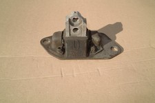GENUINE VOLVO V70 D5 2000-2007