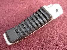 Ducati Front OEM RH Footrest 037069855 1-000-697-501 900ss 750ss 600ss ST2 ST4