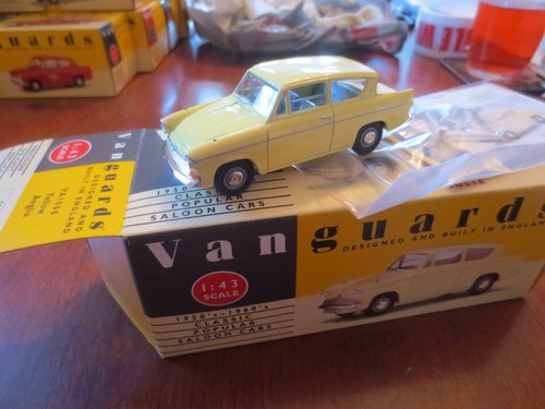 Vanguards ford anglia yellow - ford,
