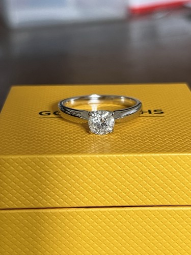 18ct white gold - white, diamond